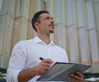 Autoavaliação de desempenho para líderes: como fazer